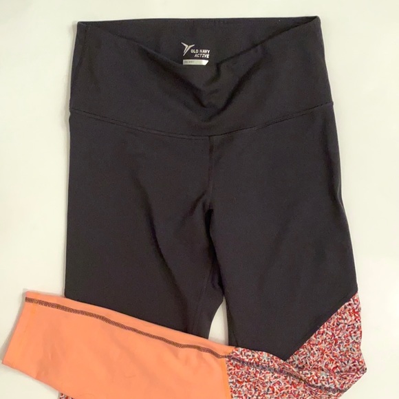 High Waisted Active Leggings - Picture 3 of 4